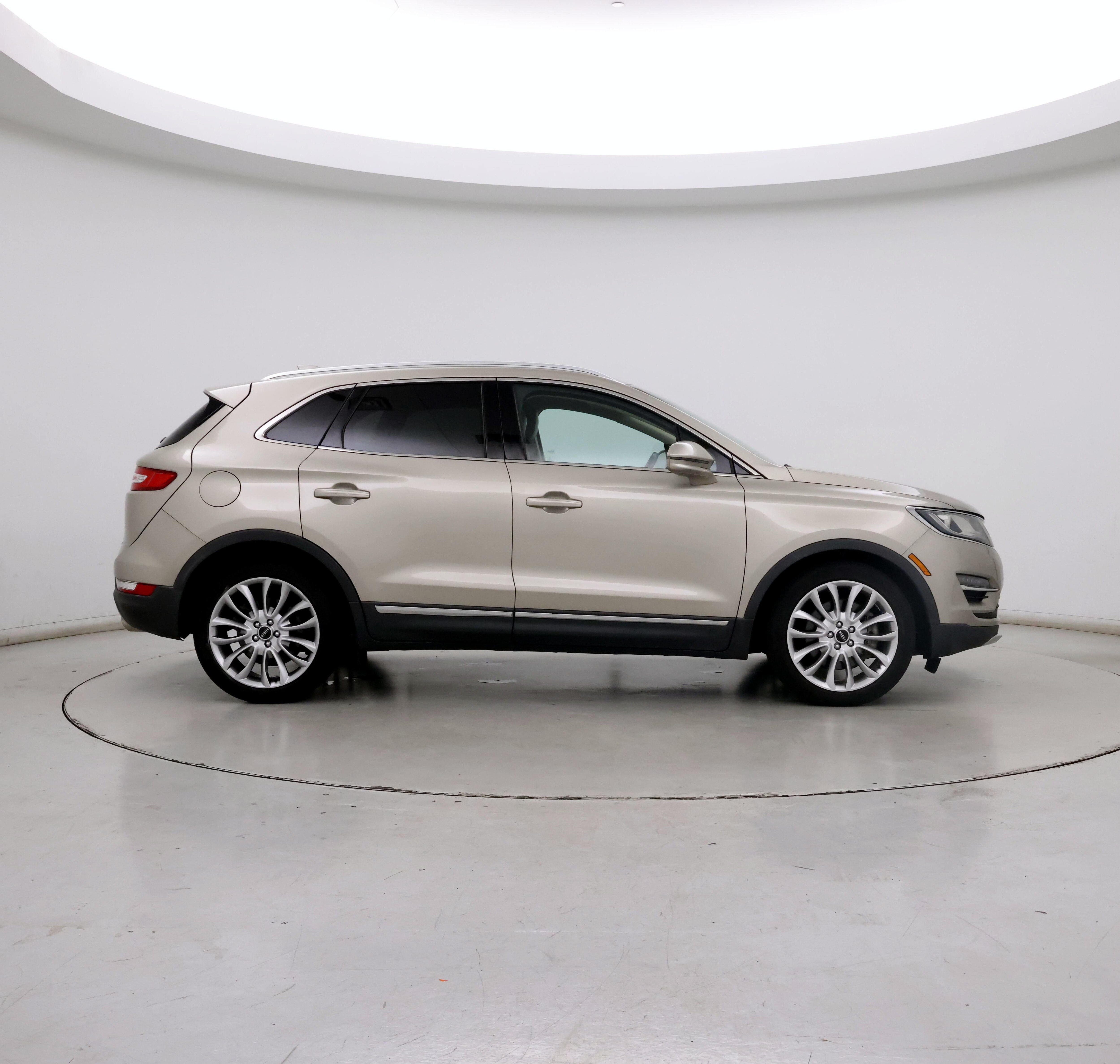 Thumbnail: 2015 Lincoln MKC - 7