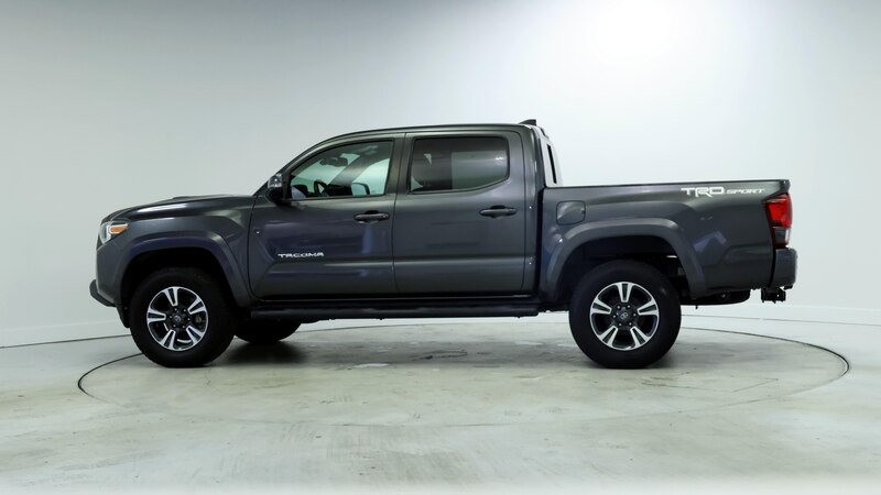 2019 Toyota Tacoma TRD Sport 3