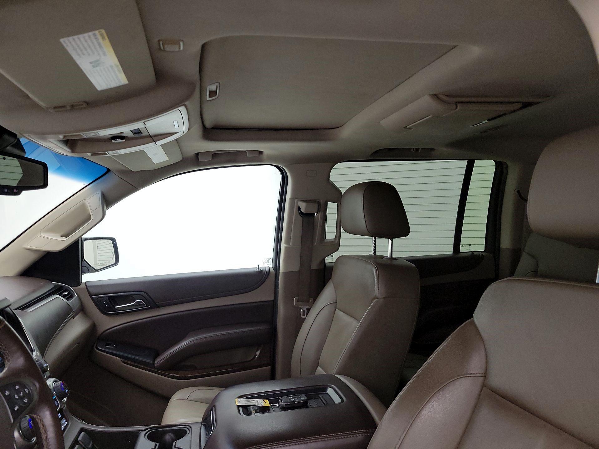 Thumbnail: 2016 Chevrolet Suburban - 19