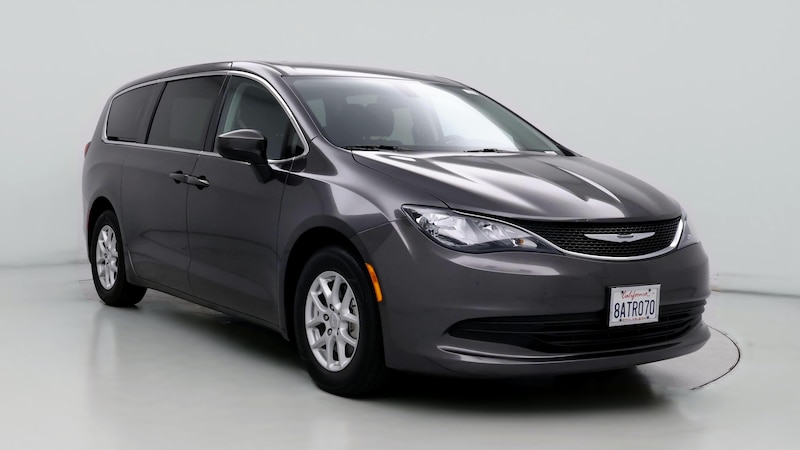 2017 Chrysler Pacifica LX Hero Image