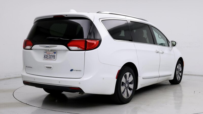 2018 Chrysler Pacifica Hybrid Limited 8