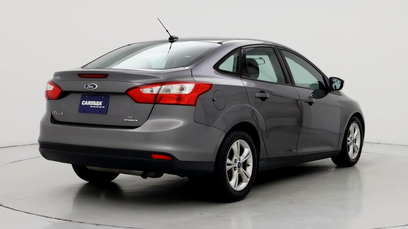 2013 Ford Focus SE 8