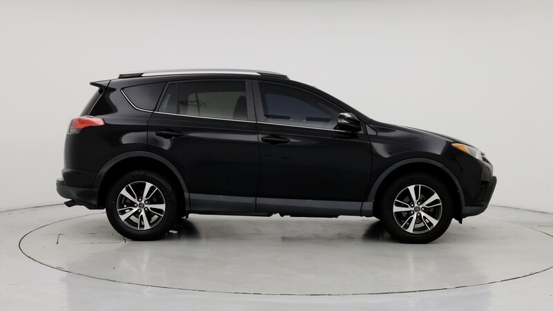 2017 Toyota RAV4 XLE 7