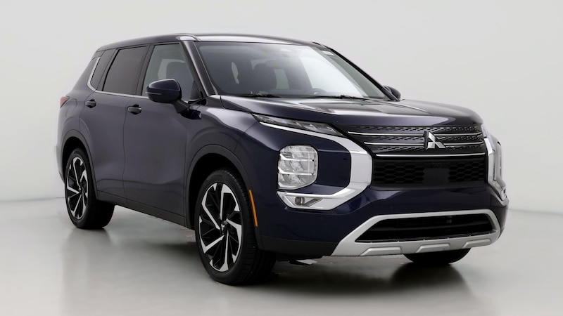 2022 Mitsubishi Outlander SE Hero Image