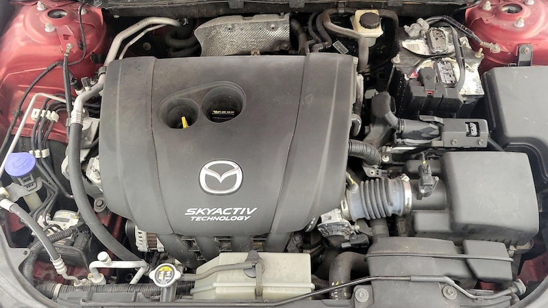 2015 Mazda Mazda3 i Sport 19