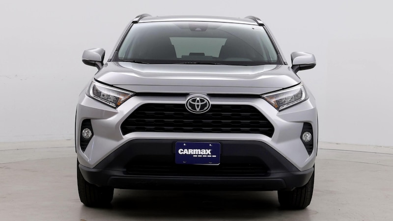 2019 Toyota RAV4 XLE 5