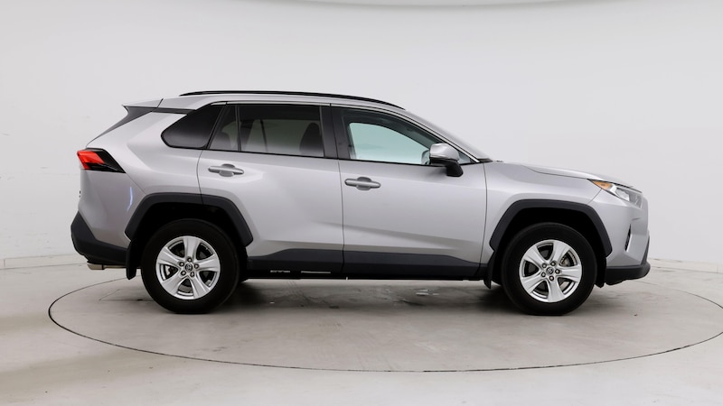 2019 Toyota RAV4 XLE 7