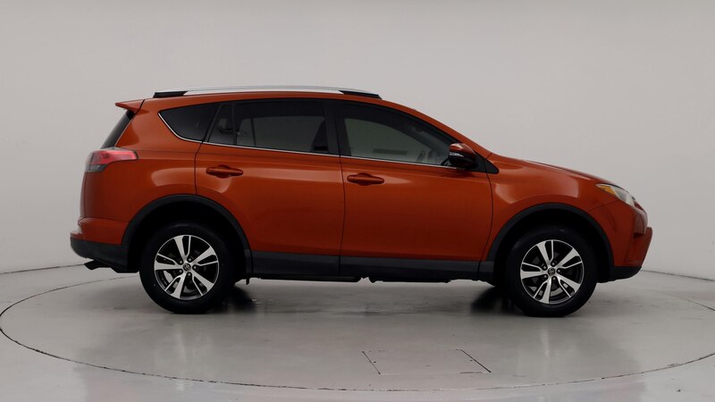 2016 Toyota RAV4 XLE 7