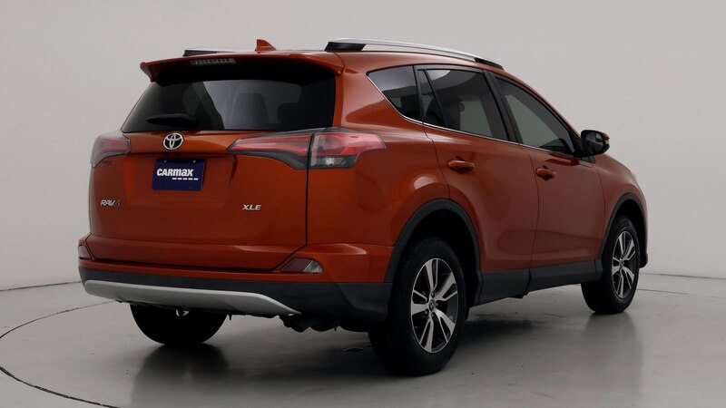 2016 Toyota RAV4 XLE 8