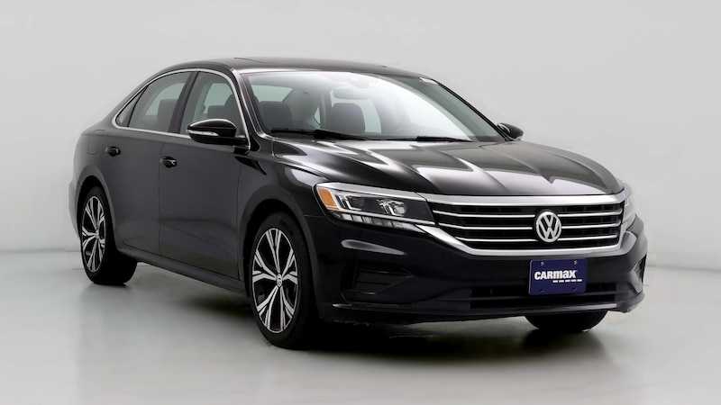 2021 Volkswagen Passat SE Hero Image