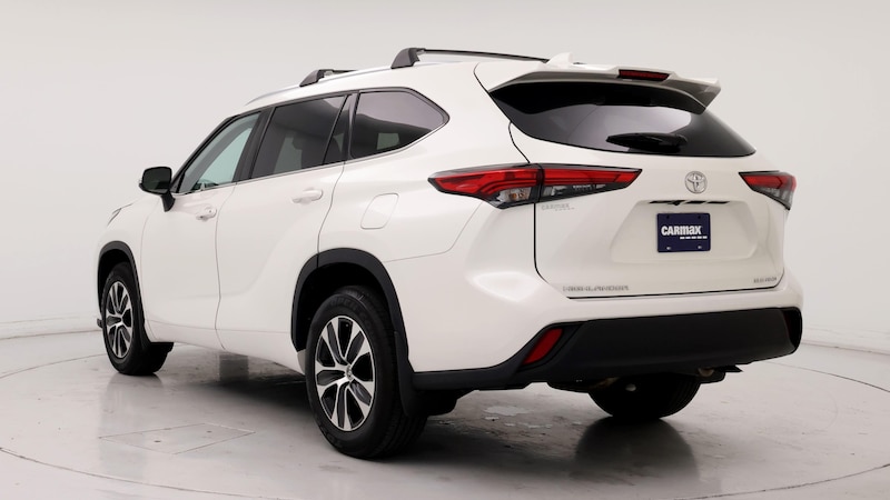 2021 Toyota Highlander XLE 2