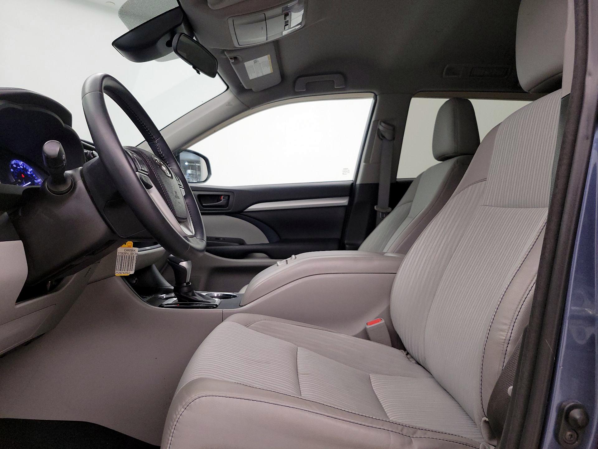 Thumbnail: 2018 Toyota Highlander - 11