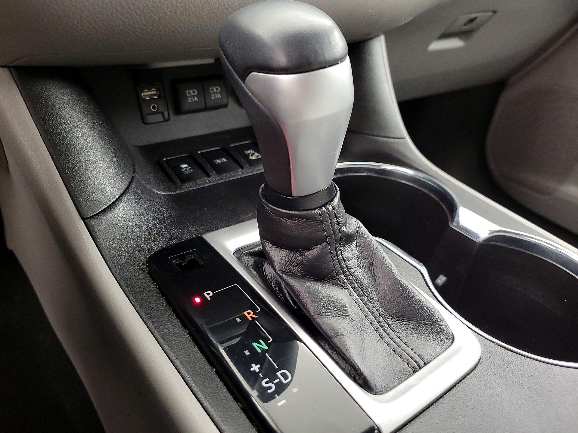 Thumbnail: 2018 Toyota Highlander - 18