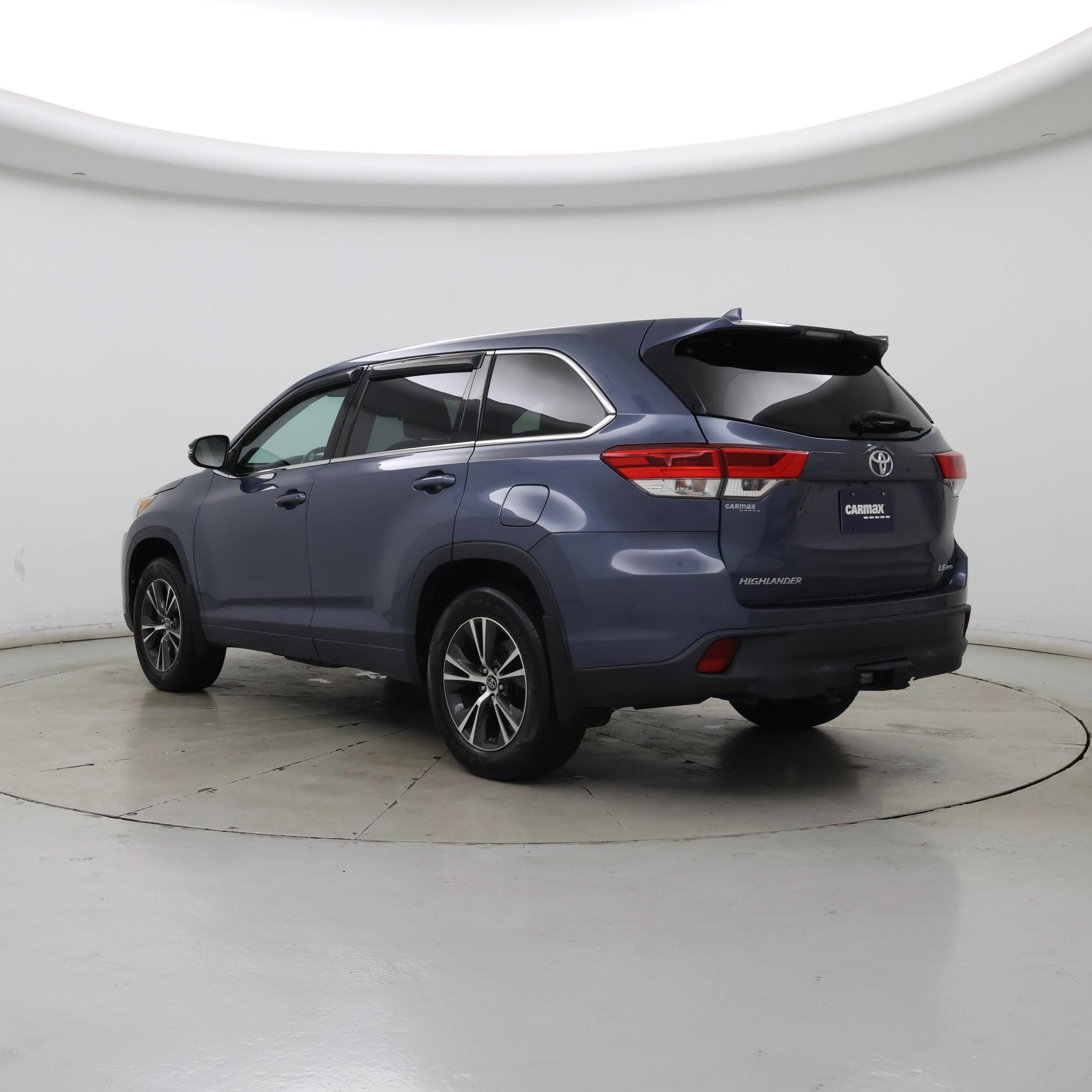 Thumbnail: 2018 Toyota Highlander - 2