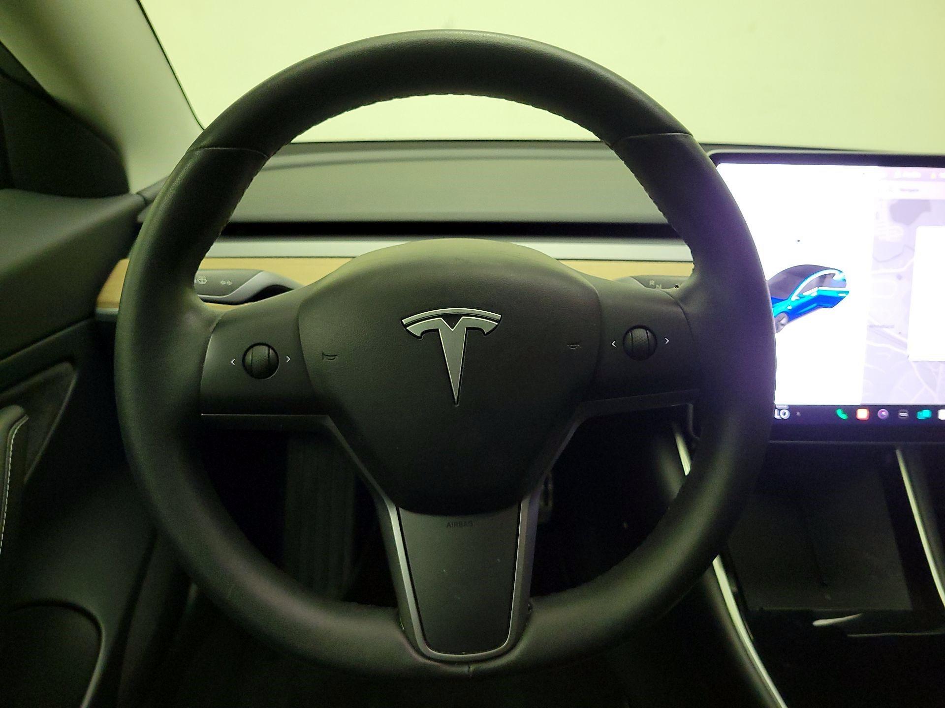 Thumbnail: 2019 Tesla Model 3 - 10