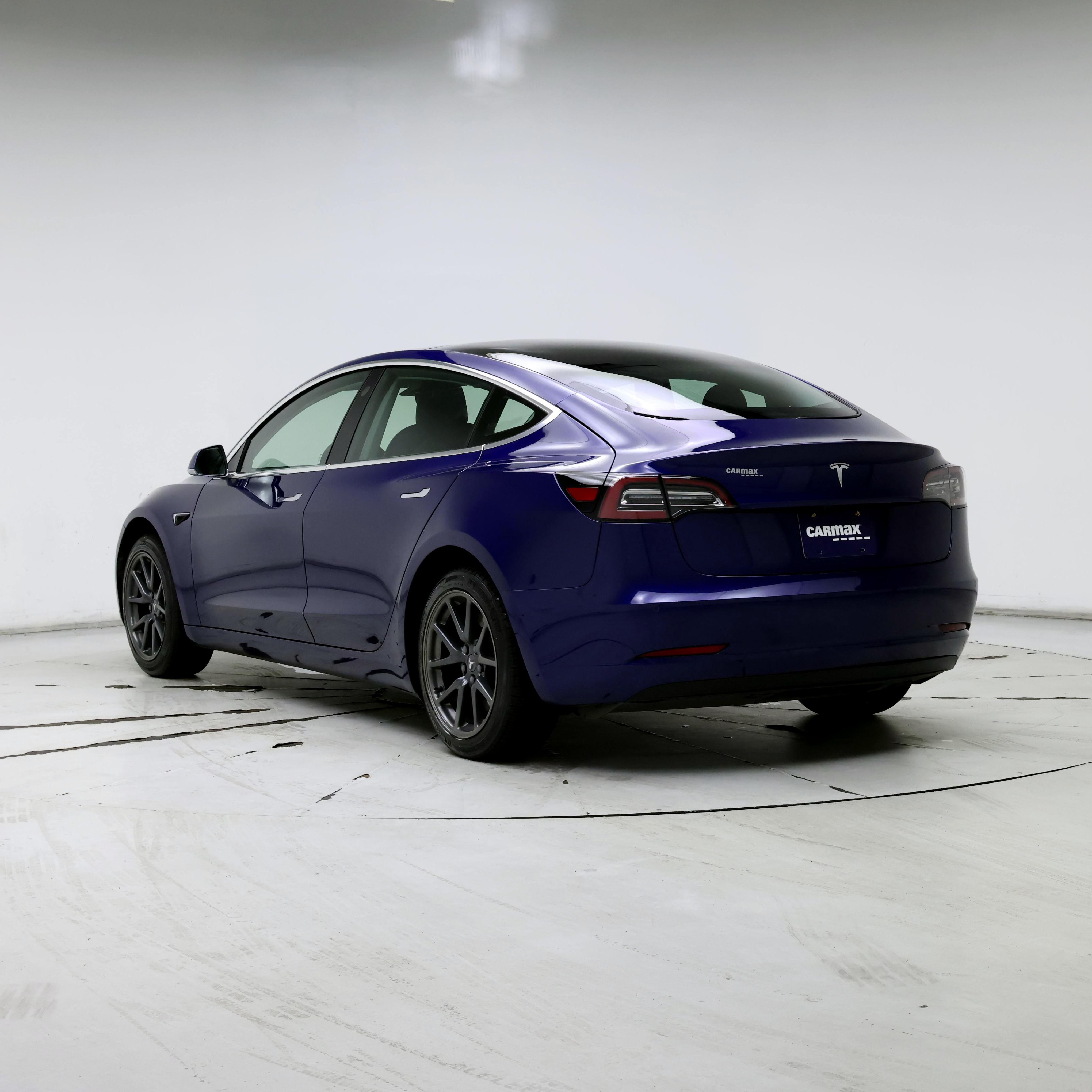 Thumbnail: 2019 Tesla Model 3 - 2