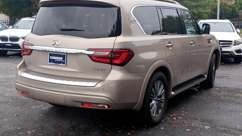 2022 INFINITI QX80 Luxe 5