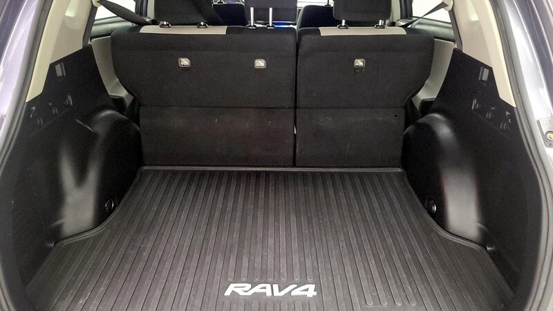 2016 Toyota RAV4 XLE 22