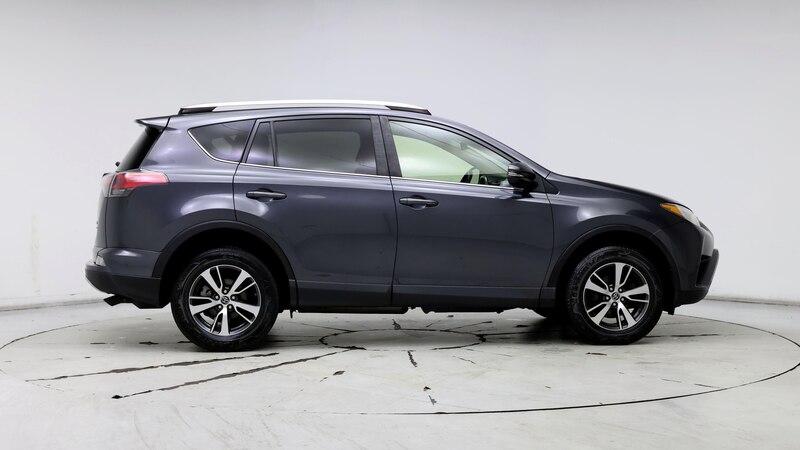 2016 Toyota RAV4 XLE 7