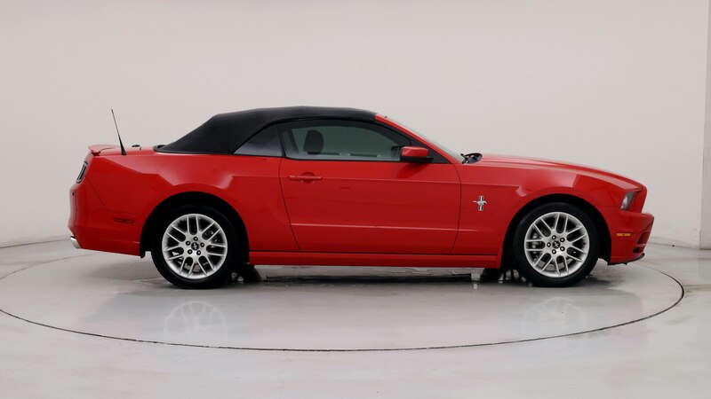 2013 Ford Mustang Premium 7