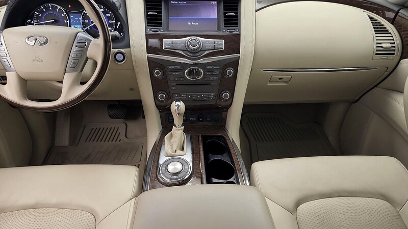 2016 INFINITI QX80  9