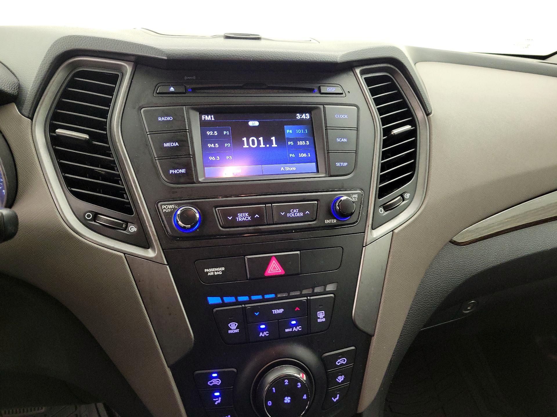 Thumbnail: 2017 Hyundai Santa Fe - 15