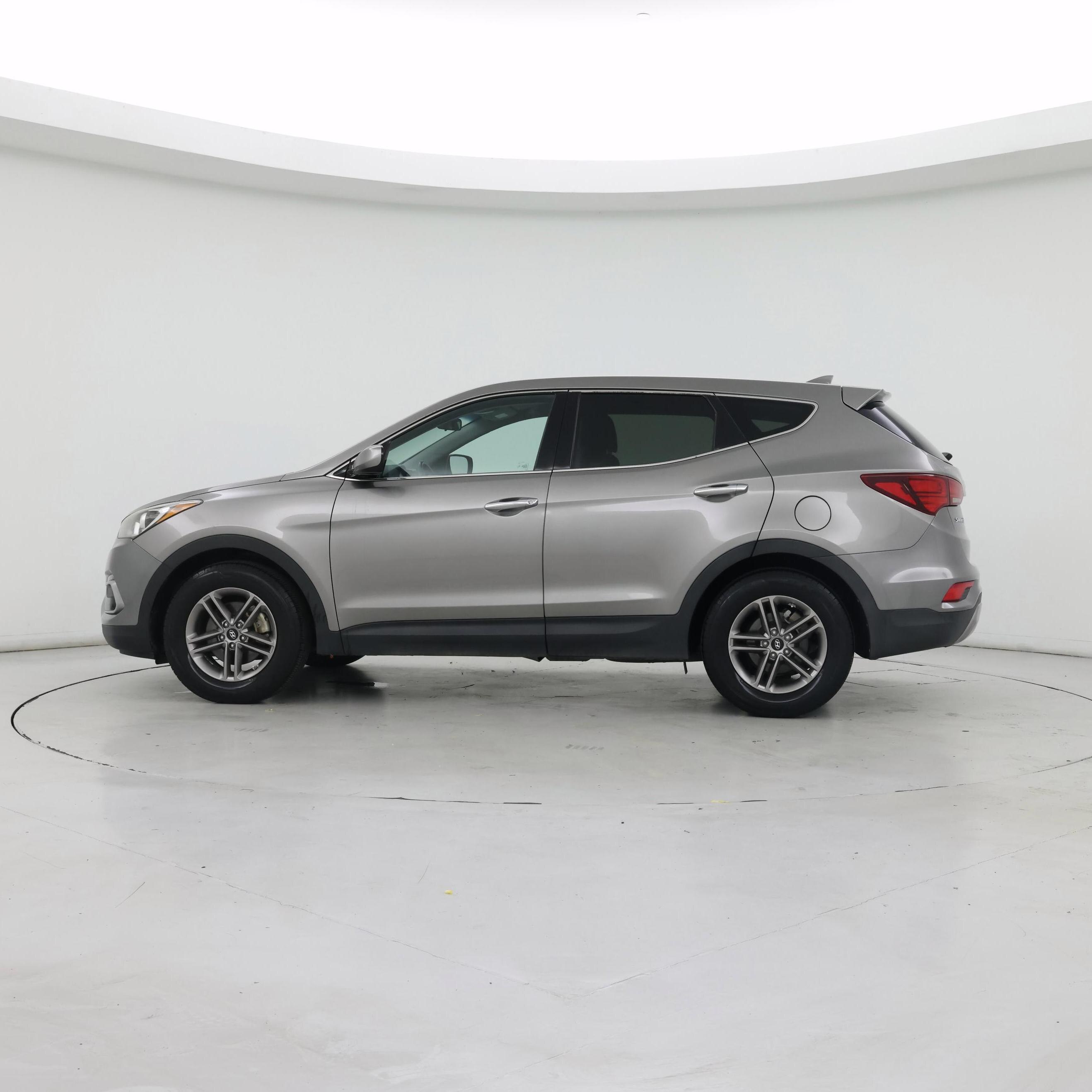 Thumbnail: 2017 Hyundai Santa Fe - 3