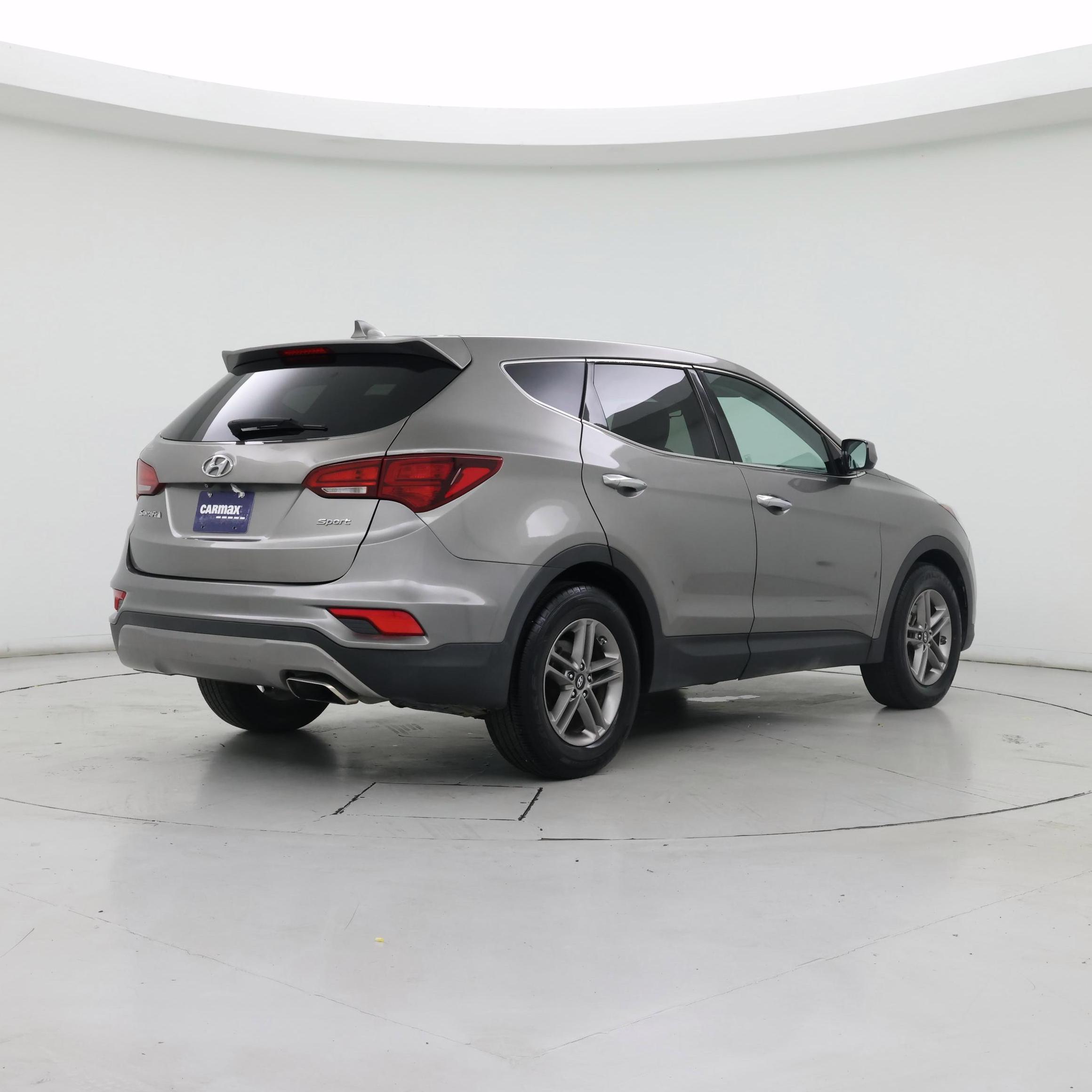 Thumbnail: 2017 Hyundai Santa Fe - 8