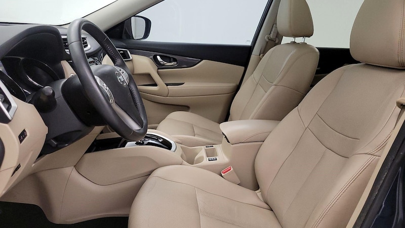 2016 Nissan Rogue SL 11