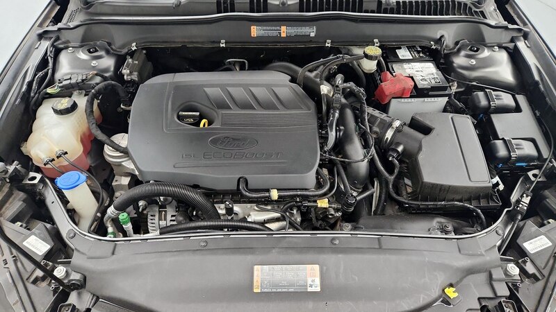 2018 Ford Fusion SE 22