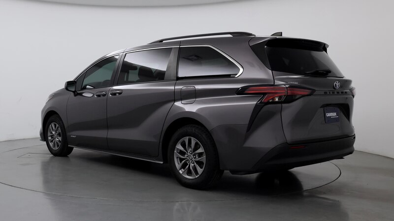 2021 Toyota Sienna LE 2