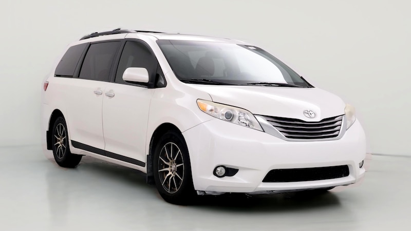 2015 Toyota Sienna XLE Hero Image