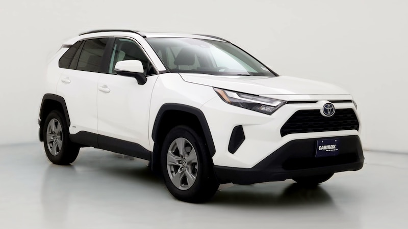 2022 Toyota RAV4 XLE Hero Image