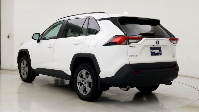 2022 Toyota RAV4 XLE 2