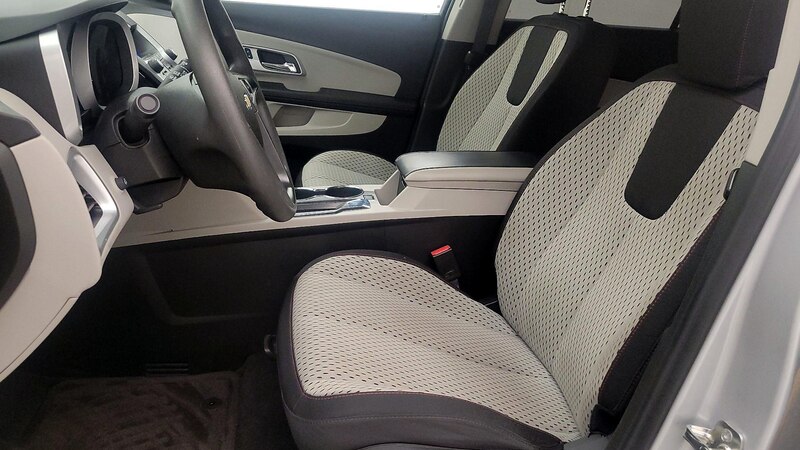 2015 Chevrolet Equinox LS 11