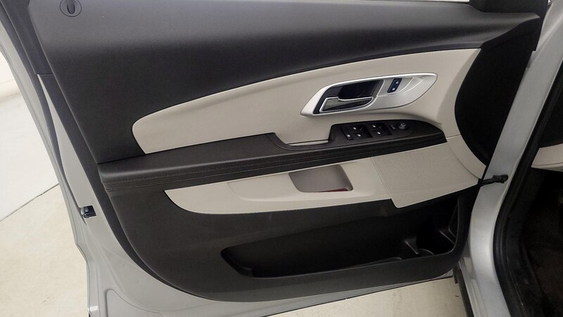 2015 Chevrolet Equinox LS 12