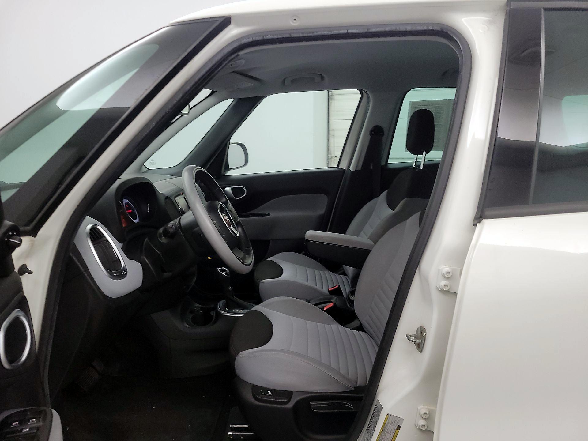 Thumbnail: 2014 Fiat 500L - 11