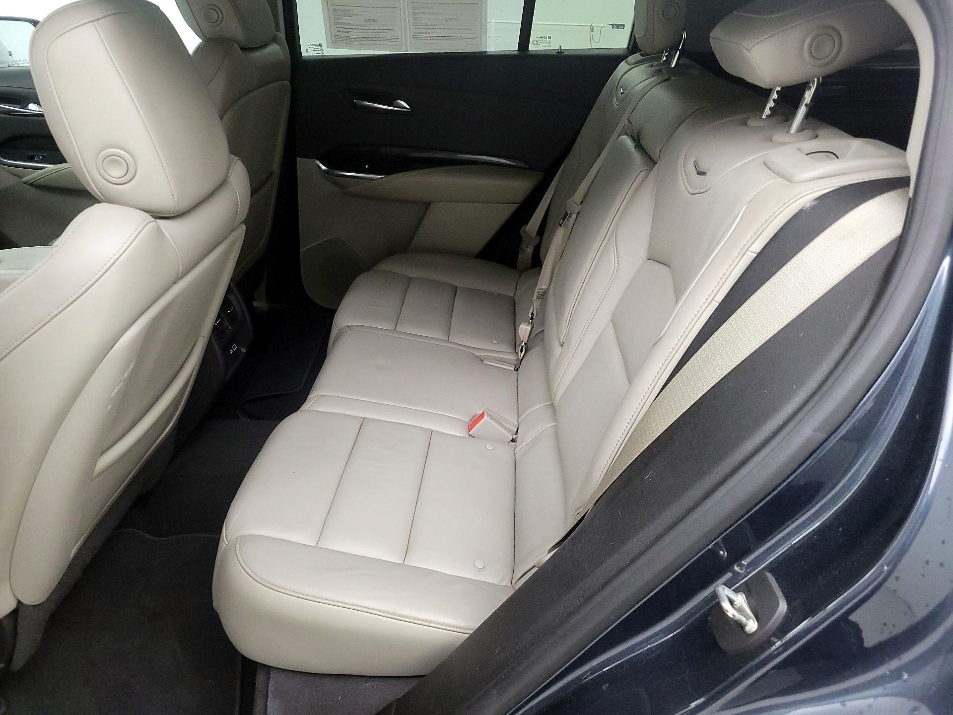 Thumbnail: 2019 Cadillac XT4 - 20