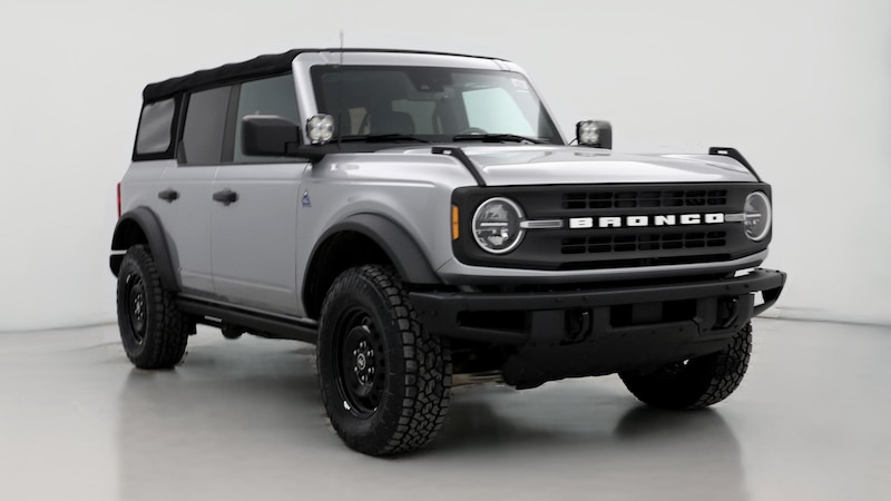 2021 Ford Bronco Black Diamond Hero Image