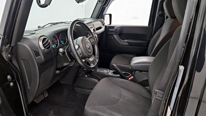 2017 Jeep Wrangler Unlimited Sport 11