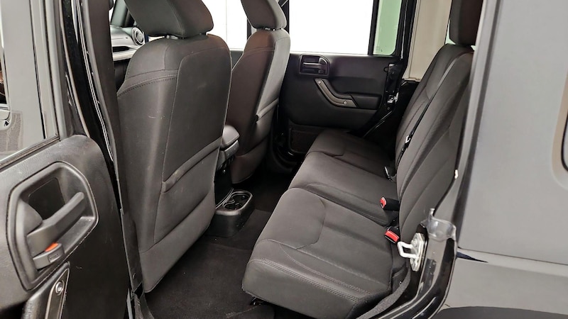2017 Jeep Wrangler Unlimited Sport 16