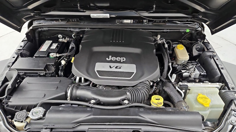 2017 Jeep Wrangler Unlimited Sport 19