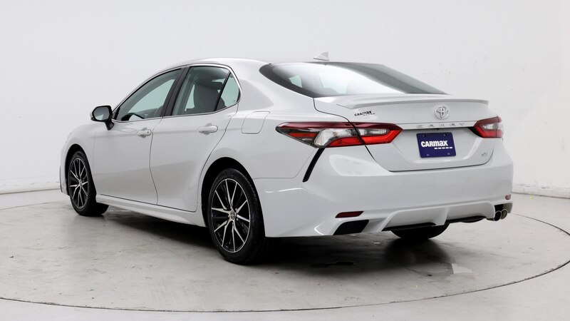 2023 Toyota Camry SE 2