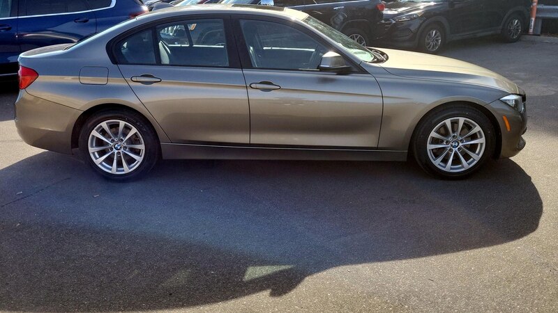 2016 BMW 3 Series 320i 4