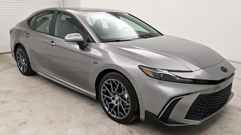 2025 Toyota Camry SE Hero Image