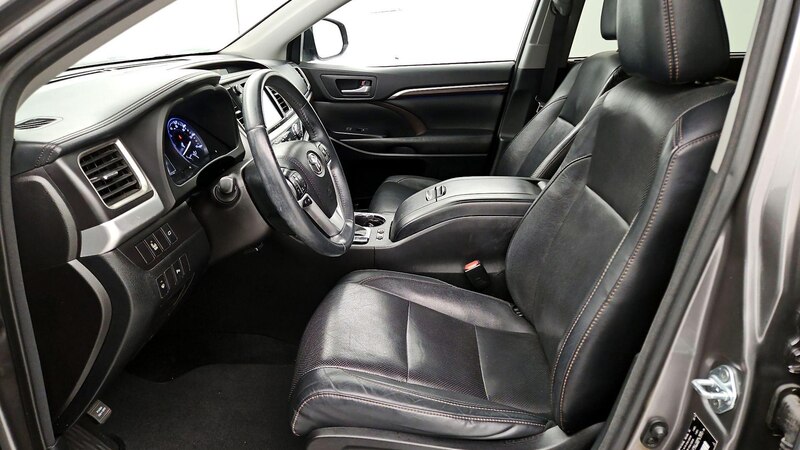 2016 Toyota Highlander Limited 11