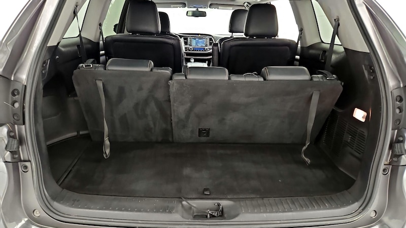 2016 Toyota Highlander Limited 22
