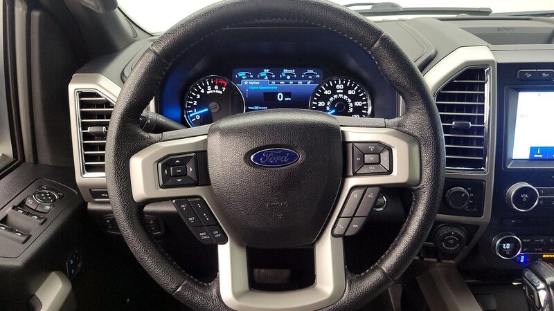 2016 Ford F-150 Lariat 10