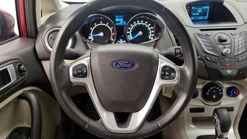 2014 Ford Fiesta SE 10