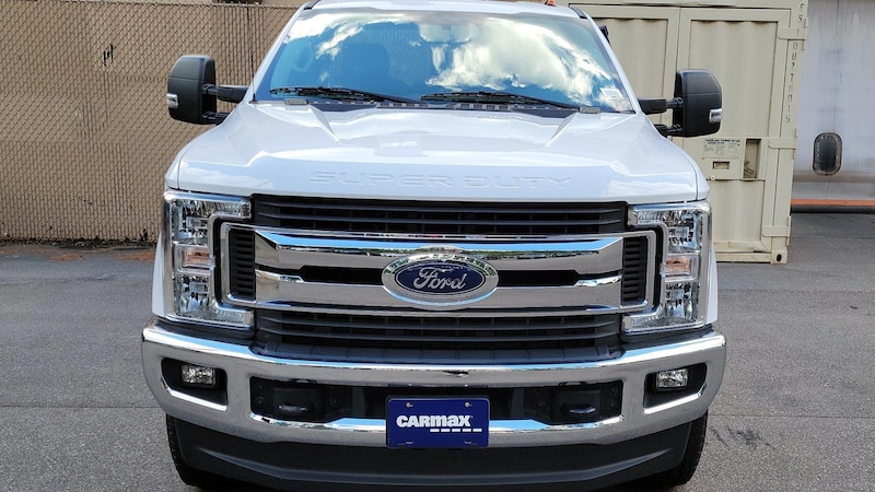 2018 Ford F-350 XLT 2